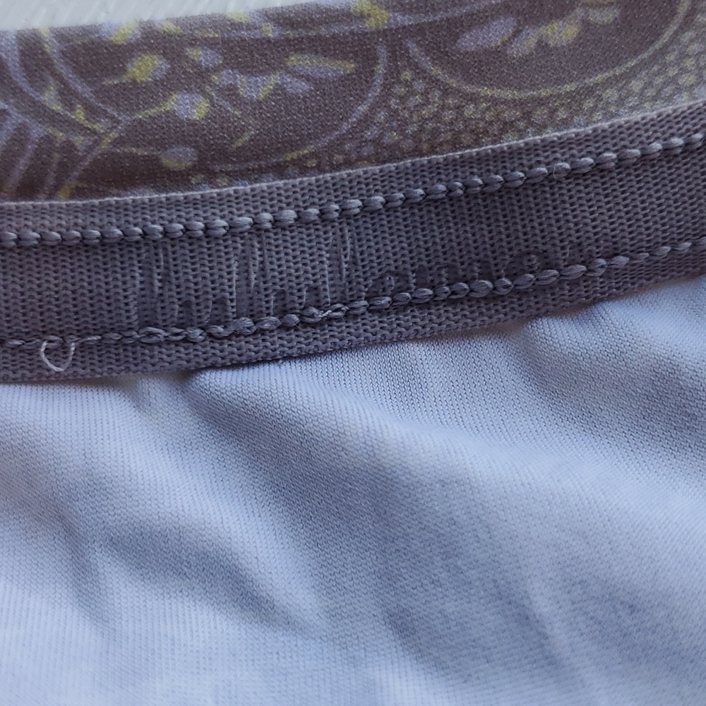 Lululemon Gray Paisley Stripe in Stride Short Sleeve Crop Top - Picture 6 of 6